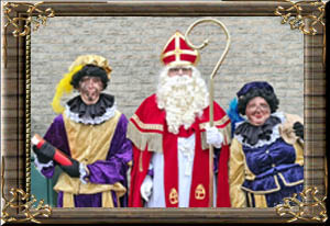 Pieten bezig met inpakken